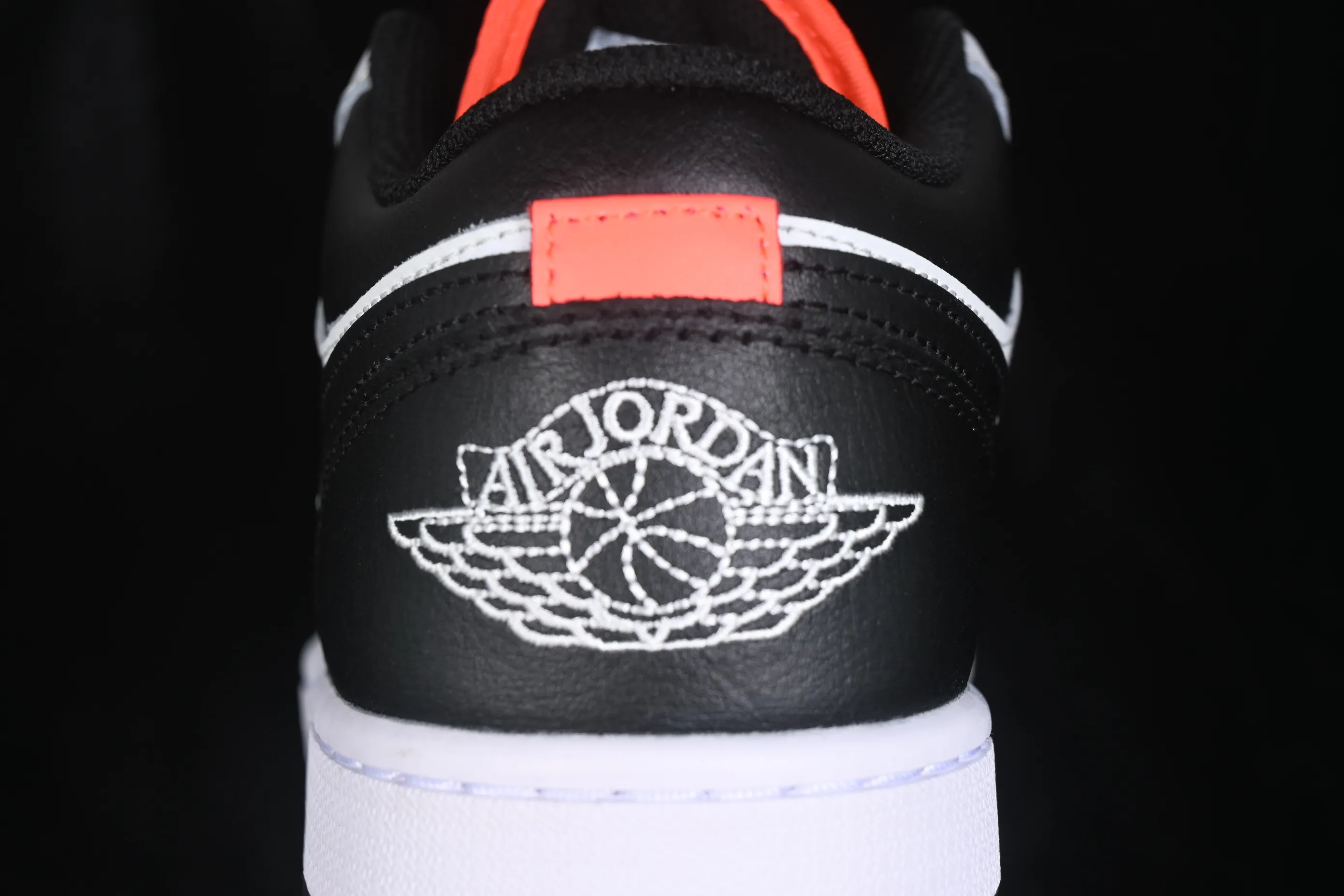 All categories Air Jordan Jordan series basketball shoes Air Jordan 1 Low G version pure original Air Jordan 1 Low AJ1 Joe 1 white gray black hook low-top retro cultural basketball shoes 553558-045